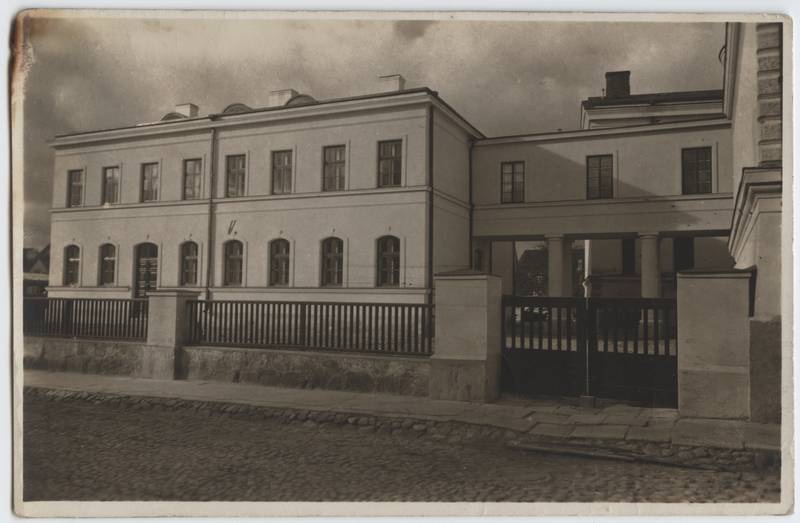 fotopostkaart, Viljandi, Koidu tn, kohtumaja, õuetiib, u 1925