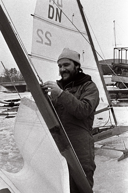 Eesti NSV meistrivõistlustel jääpurjetamises DN-klassis võitjaks tulnud Tiit Haagma.