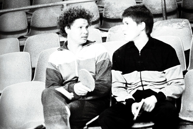 NSV Liidu tugevamate lauatennisistide turniiril meespaarismängus võitjaks tulnud Jevgeni Svetlitšnõi ja Igor Solopov.