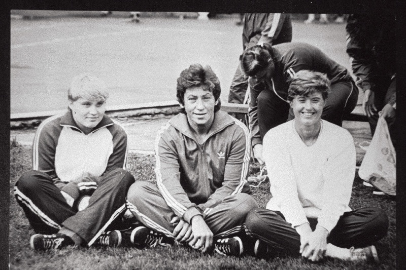 Eesti NSV 1985.a. kergejõustiku meistrivõistluste kuulitõukajate paremik (vasakult) Hille Liivrand, Elju Kubi ja Eha Rünne.