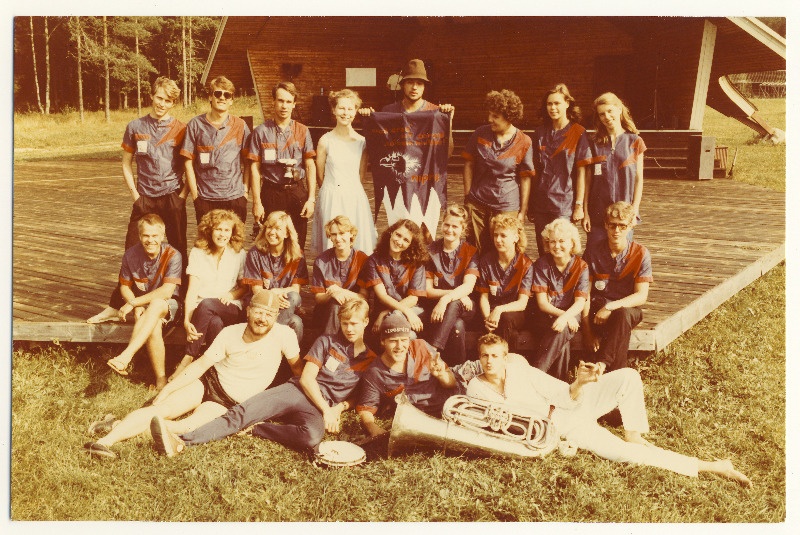 EÜE-86 erinevate regioonide rühmade grupipildid. Nipre rühm