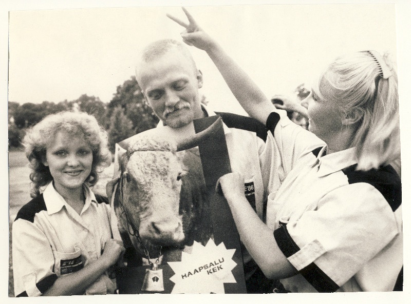 EÜE-86 pildiseeria teemal "Reklaam Haapsalu KEK-ile"