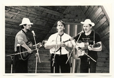 EÜE-87 Festival Varblas III. Esineb Lembitu rühm  duplicate photo