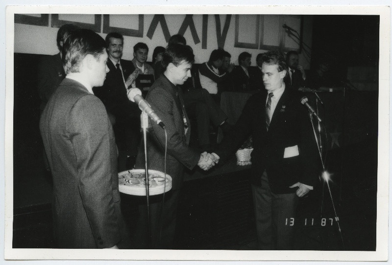 EÜE-87 pidulik lõpetamine I