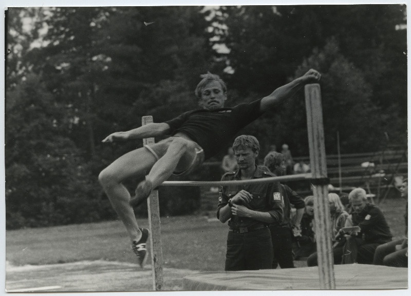 EÜE kokkutulekute, festivalide, spordivõistluste fotod erinevatest aastatest V
