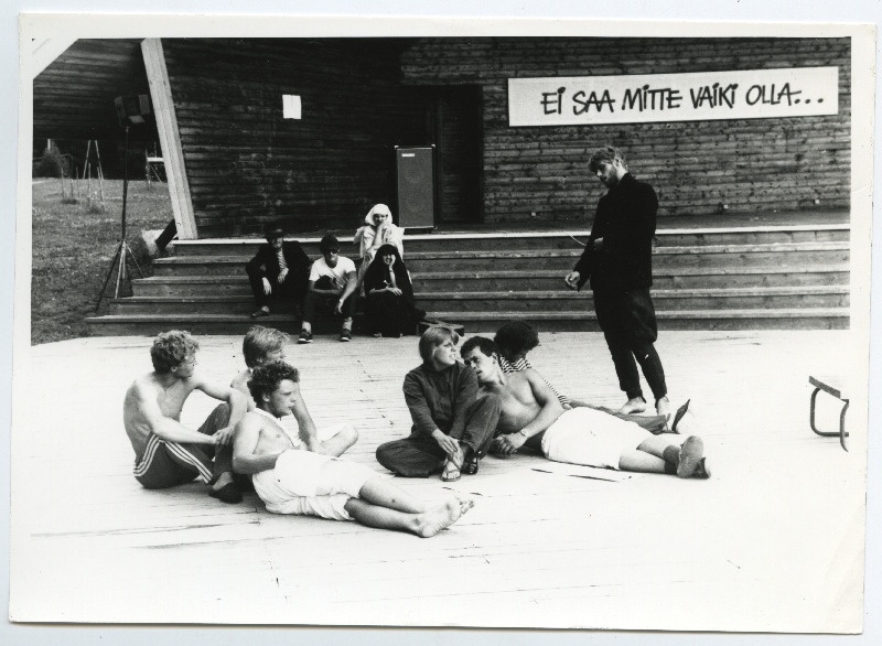 EÜE-85 Viru regiooni kokkutulek Mustjärvel I. Tareküla rühma taidlus