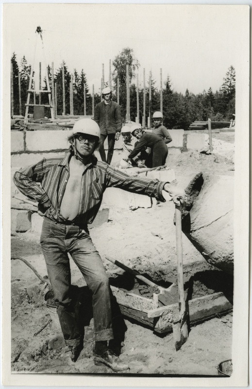 EÜE ehitamas -fotod erinevatest aastatest I