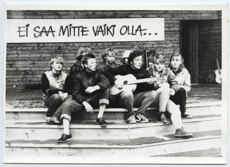 EÜE-85 Viru regiooni kokkutulek Mustjärvel III. Laulab Tapa rühm