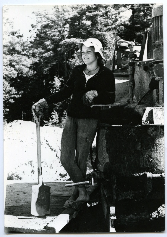 EÜE-77. Anne Veesaar Kuri rühmast