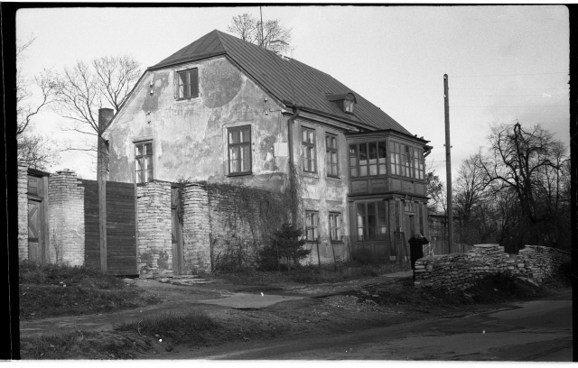 Tallinn, Tondi, A. Matrosovi (Tondi tänav). Sprincktali suvemõis, Tondi tn 42.