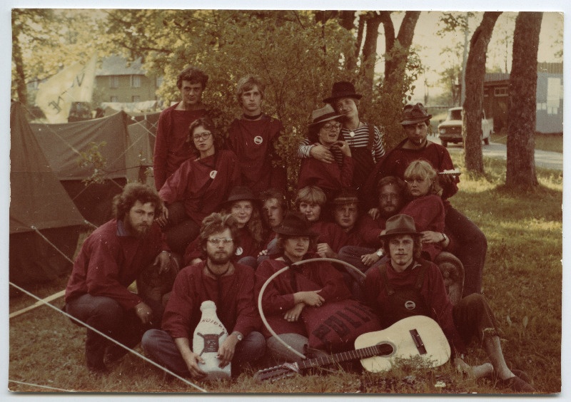 EÜE-80 rühmade grupipildid