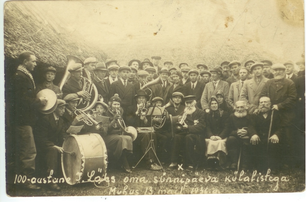 Sünnipäev Muhumaal. 100-aastane I. Läks oma külalistega