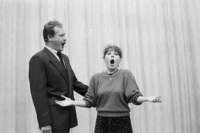 RAT "Estonia" solistide kontserdil Moskvas esinevad Sirje ja Väino Puura.  similar photo