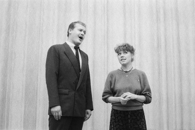 RAT "Estonia" solistide kontserdil Moskvas esinevad Sirje ja Väino Puura.  similar photo