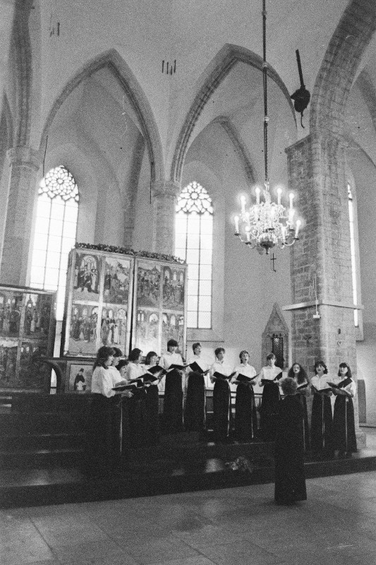Kontsert Niguliste Muuseumikontserdisaalis Eesti NSV XX üldlaulu- ja tantsupeo ajal.