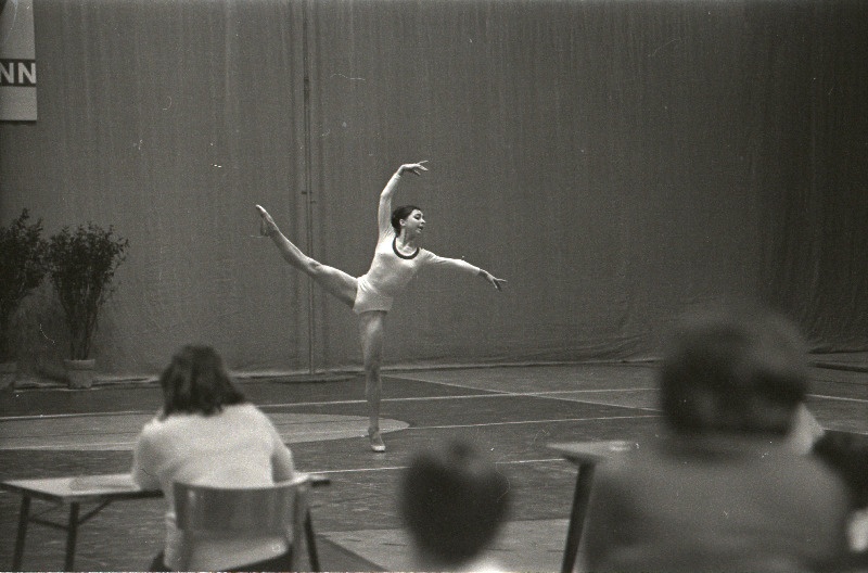 Üleliidulised võistlused kunstilises võimlemises Kalevi spordihallis.