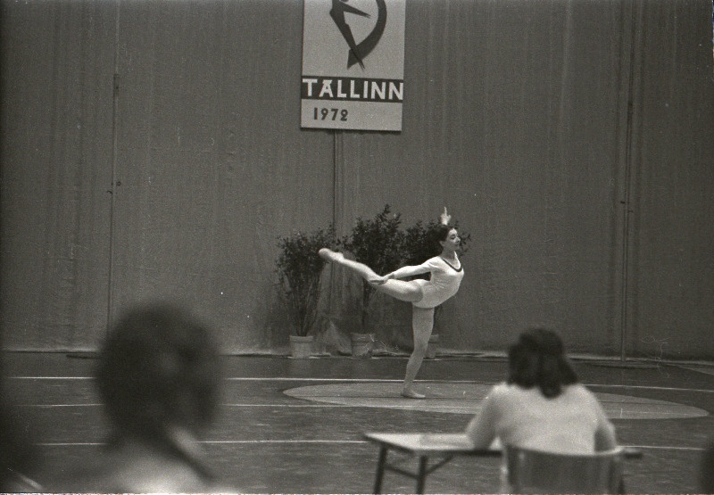Üleliidulised võistlused kunstilises võimlemises Kalevi spordihallis.