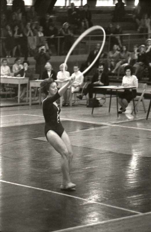 Üleliidulised võistlused kunstilises võimlemises Kalevi spordihallis.