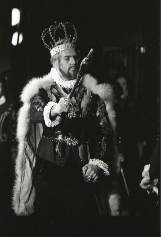 Uno Kreen Philipp II osas G. Verdi ooperis "Don Carlos" RAT Estonias.