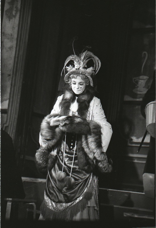 Stseen G. Puccini ooperist "Boheem" RAT Estonias. Musette - Anu Kaal.