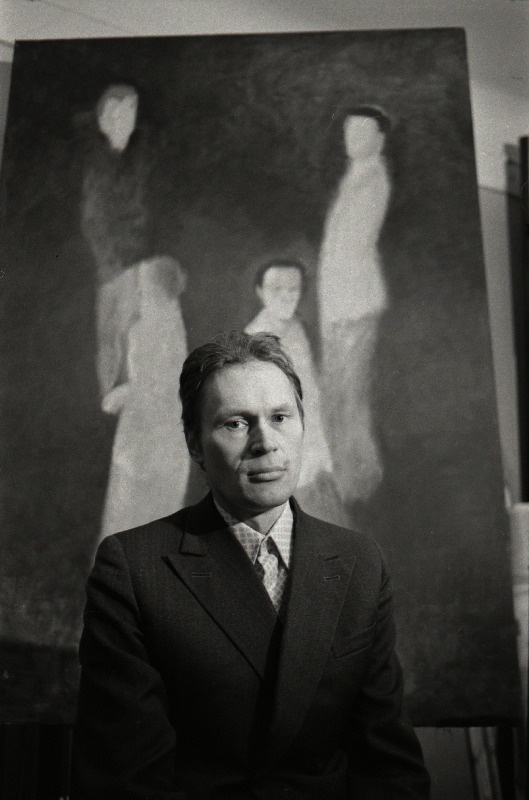 Kunstnik Peeter Mudist oma ateljees Pikal tänaval.