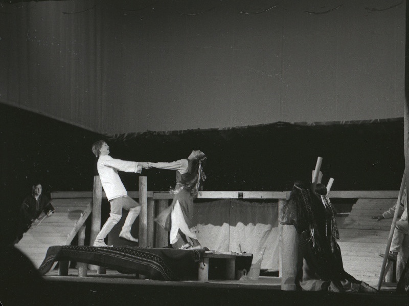 E. Lönnroti "Kalevala" dramatiseeringu proov V. Kingissepa nimelises TRA Draamateatris.