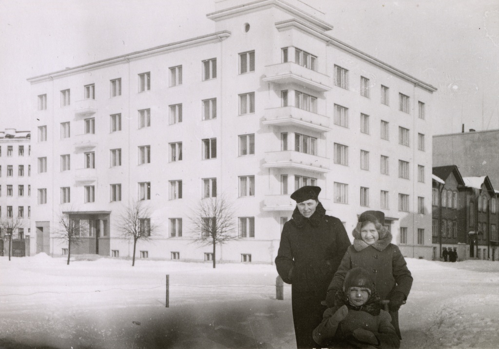 Fr.R.Faehlmanni 1 / Fr.R.Kreutzealdi 15