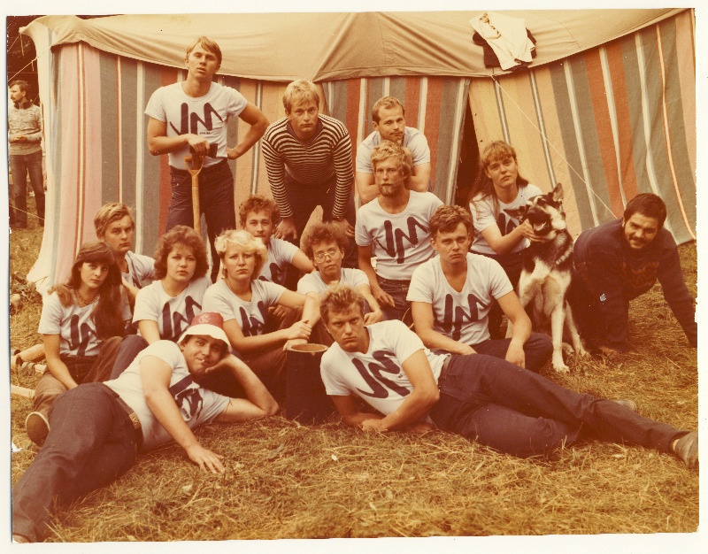 EÜE-85 rühmade grupipildid II. Hindu rühm