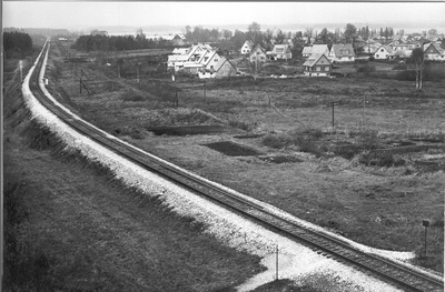 Foto. Võru, Raudteeeäärne eramurajoon Kubija tee ja Metsa tänava piirkonnas 1984.a.  similar photo