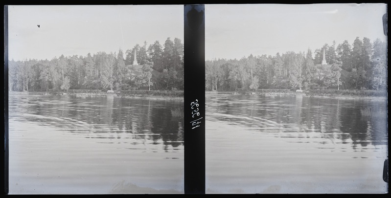 Vaade Monrepos pargile (Brogliv mälestussammas)