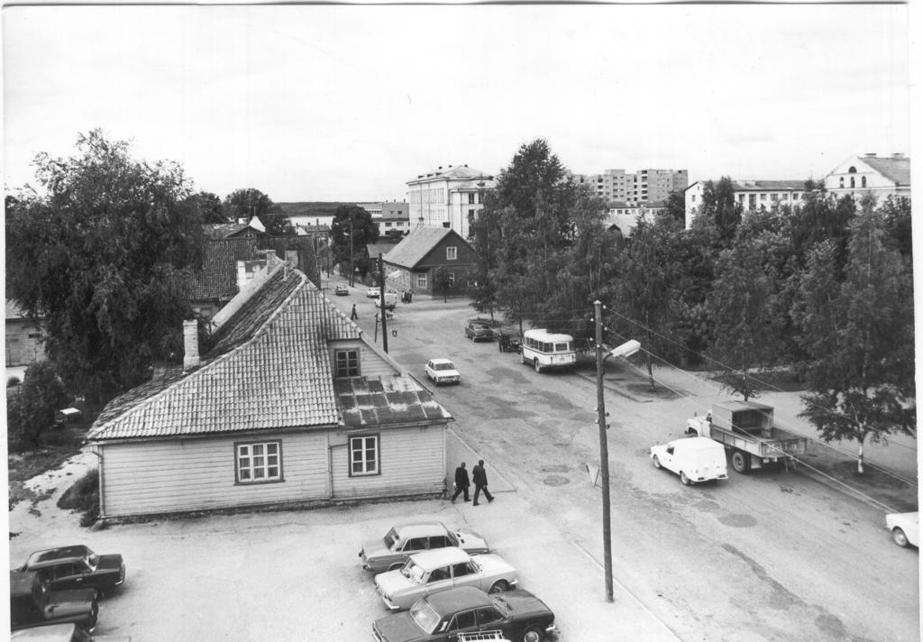Foto.   Võru,  vaade idast Pioneeride tänavale 1984.a.