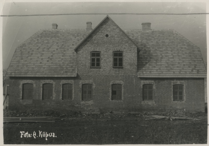 Rudina, hoone