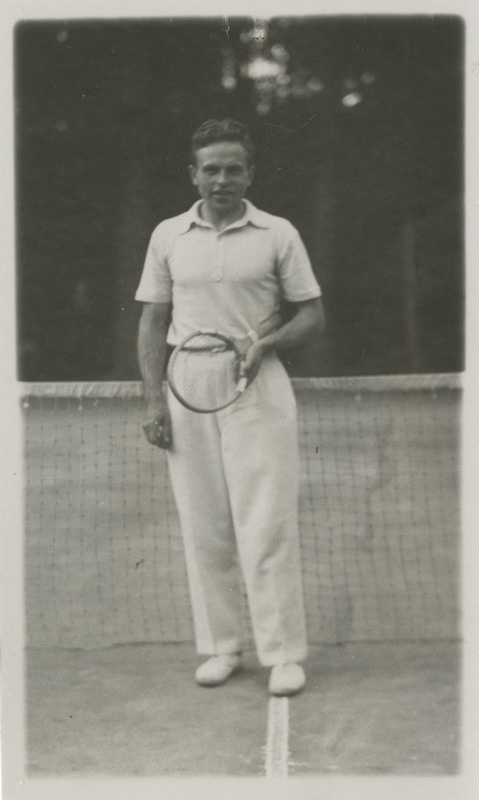 Sportlane Theodor Andresson tenniseväljakul