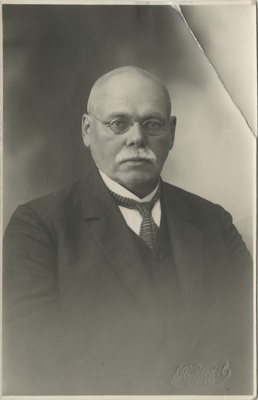 Vissarion Grigorjevitš Aleksejev, vene matemaatik,
Tartu ülikooli professor ja rektor, portreefoto  duplicate photo