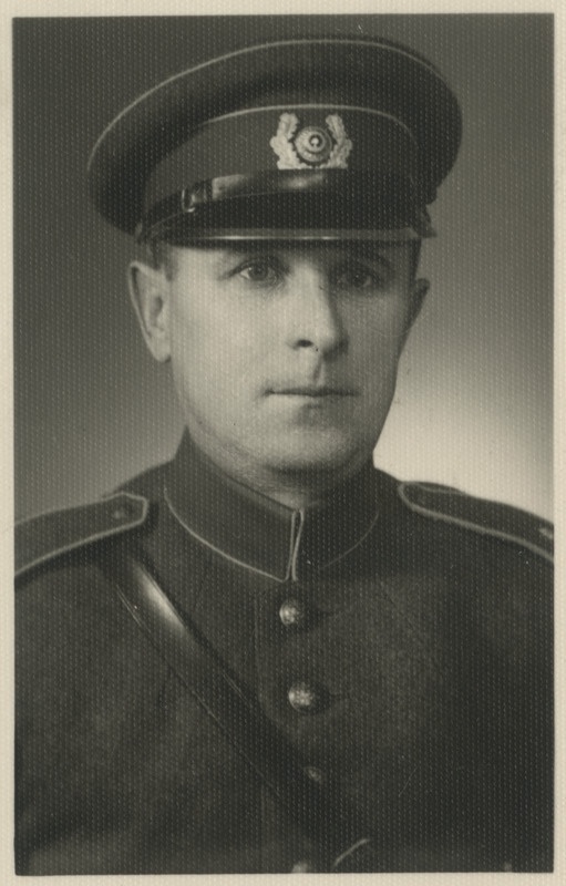 Laur Ausna, politseinik, portreefoto