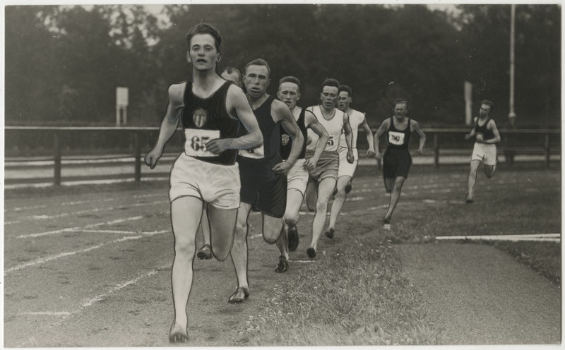 F.Beldsinsky, eesti sportlane, 1500 meetri
jooksu pealt