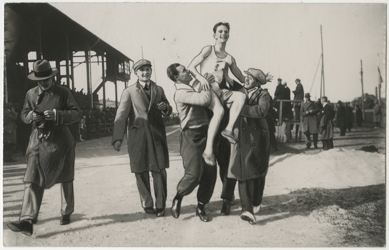 F.Beldsinsky, eesti sportlane, Riias võitnud 5000 m jooksu ajal