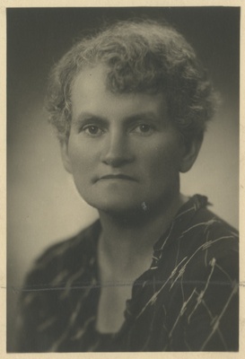Klaudia Besžanitskaja, eesti arstiteadlane, portreefoto  duplicate photo