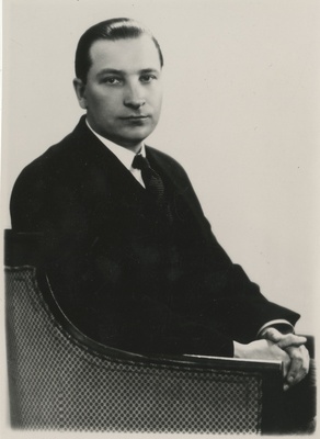 Alfreds Beržinš, läti riigitegelane, minister, portreefoto  duplicate photo