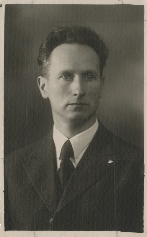 J. Engelbrecht, portreefoto