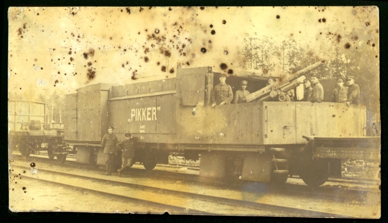 Soomusrong "Pikker".