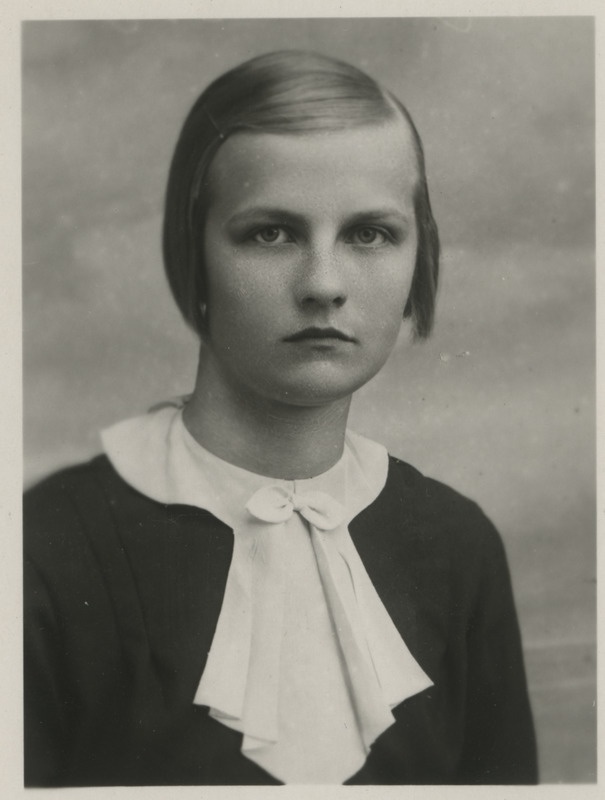 Ilse Järvesoo, Kilingi-Nõmme II algkooli õpilane, suri plahavtuse tagajärjel saadud haavadesse, portreefotot