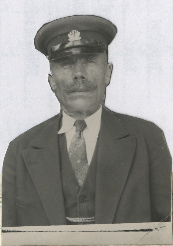 Kadrioru pargivaht Gustav Leow