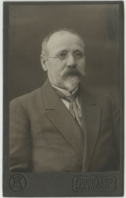 Postimehe trükikoja teenistuja Samuel Mikkelsaar  duplicate photo