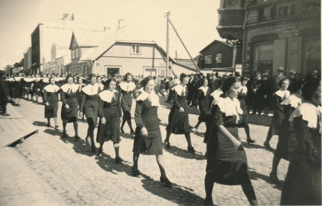 Rongkäik Tallinna tänaval