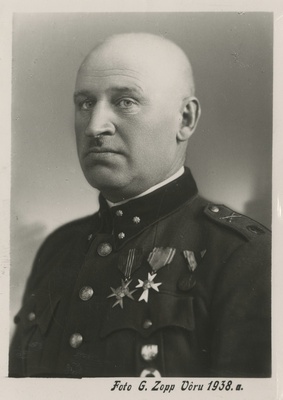 Seltsitegelane Ludvig Oja, portreefoto  duplicate photo