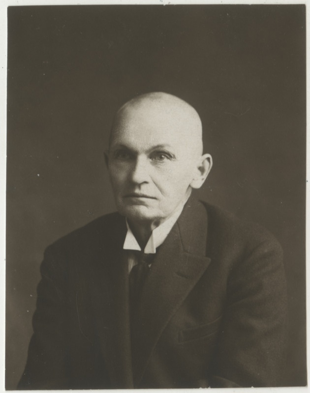 Ärimees Jaan Pommer, portreefoto