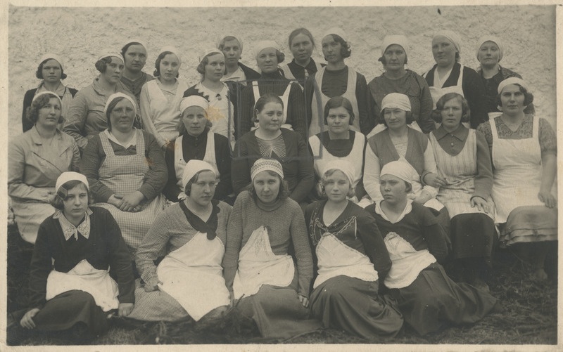 Anni Pärlin grupifotol.
