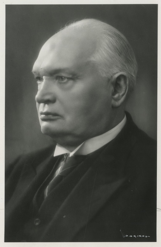 Konstantin Päts. Portreefoto.