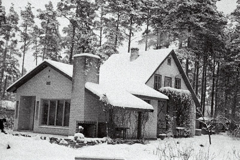 Vaade laulja L.Hanseni maja- muuseumile Elvas.